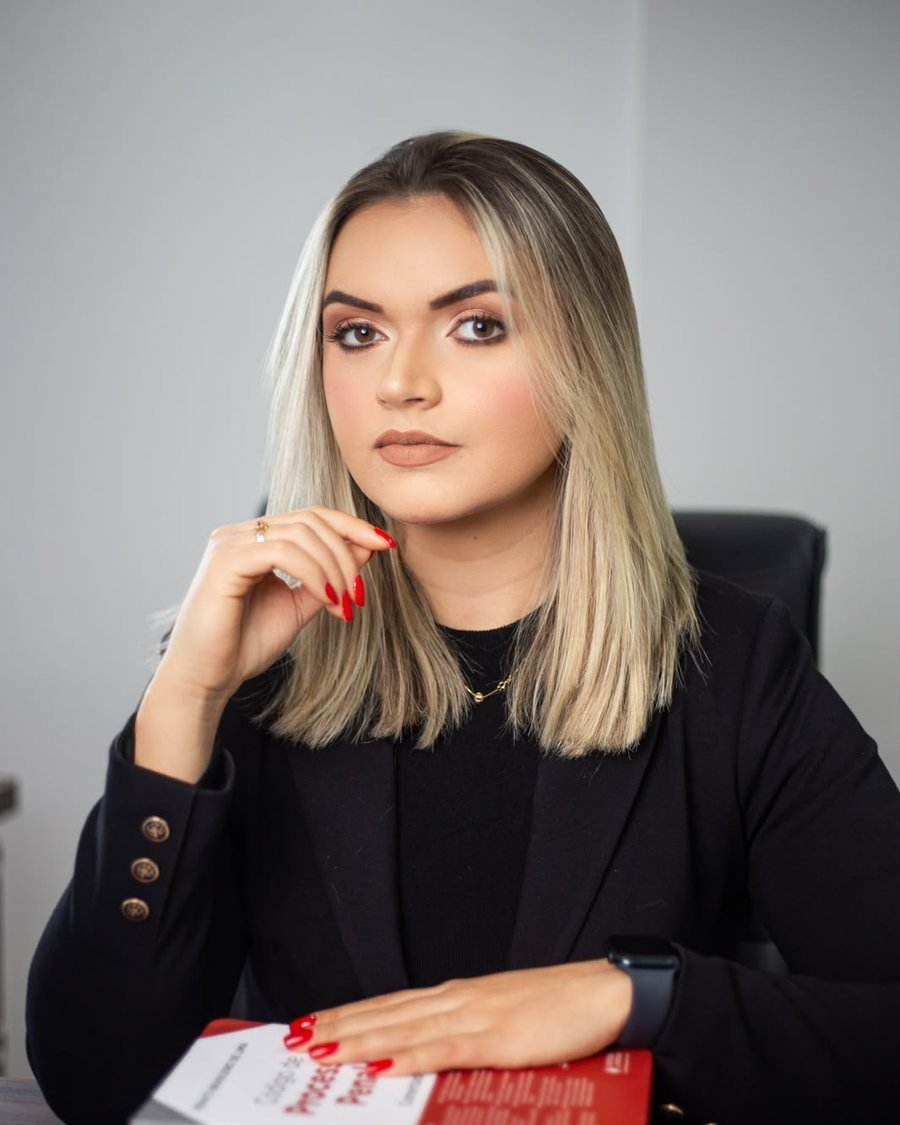 Tandara Menger, advogada criminalista